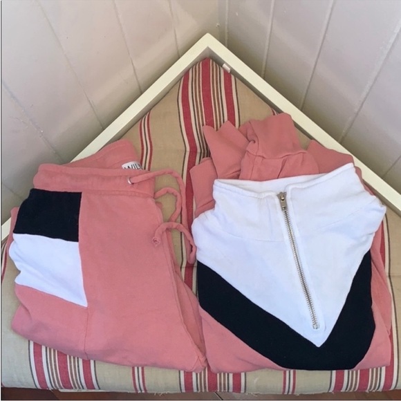 Like New Wildfox Blocked Soto Warm-Up Sport Raina Sweatsuit Mulled Rose Multi - Picture 2 of 15